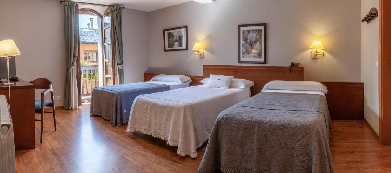 Hotel Fonda Merce Llivia Exterior photo
